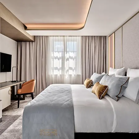 The Crown Center - Handwritten Collection Accor Hotel 4*