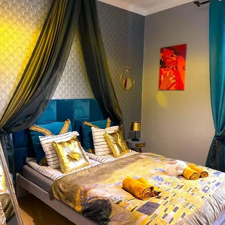 Gold Aparthotel