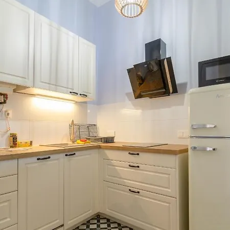 Beautiful Fully Equipped By The Main Square Apartamento *