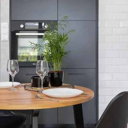Apartment With Parking & Terrace Near Zalew Bagry By Renters Prestige