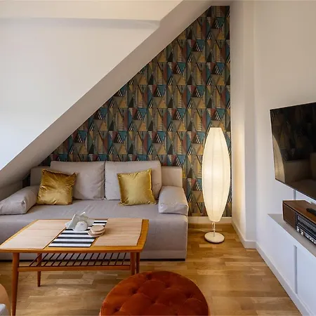 Zakatek Apartment *