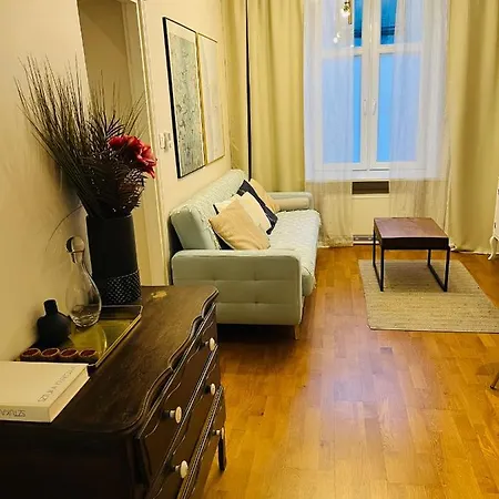 Castle Flat Apartment *