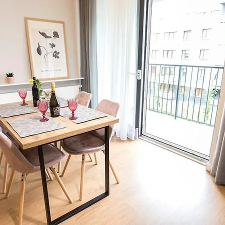 Apartament Nowoczesny Dabska Arena / Parking Kraków