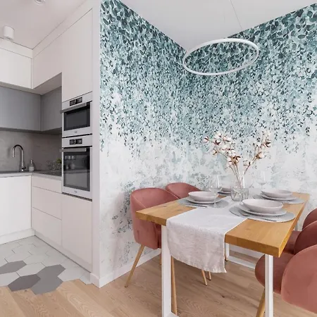 Apartment Vetulaniego With Air Conditioning & Parking By Renters Prestige