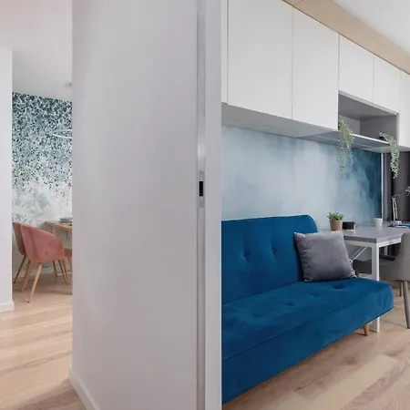 Vetulaniego With Air Conditioning & Parking By Renters Prestige Apartment *