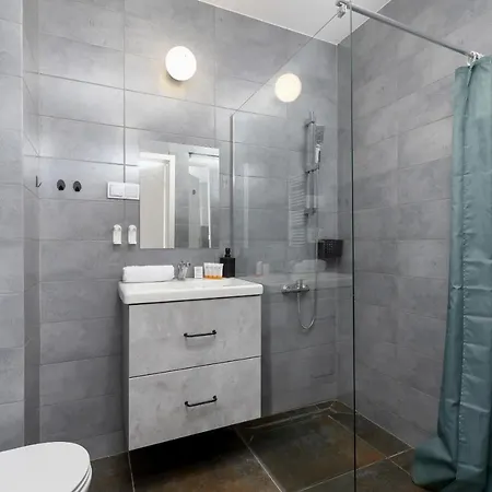 Comfy Pachonskiego With Parking In By Renters Krakow