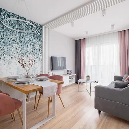 Vetulaniego With Air Conditioning & Parking By Renters Prestige Apartment *
