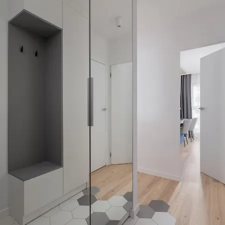 Apartment Vetulaniego With Air Conditioning & Parking By Renters Prestige *