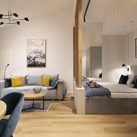 Modern With Air Conditioning, Old Town & Vistula River Apartment Krakow