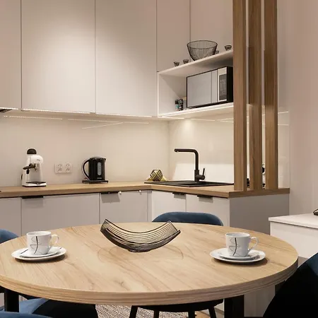 Modern With Air Conditioning, Old Town & Vistula River Apartment *