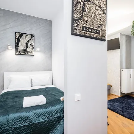 Royal City 2 Apartment *