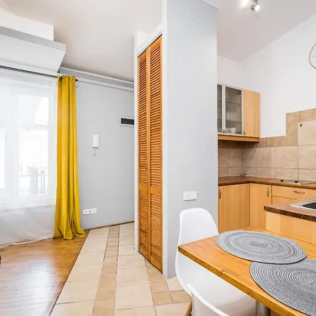Royal City 2 Apartment