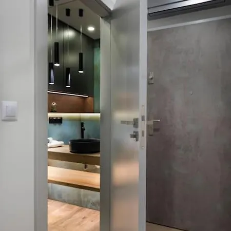 Of The Kings-szmaragd Apartment *