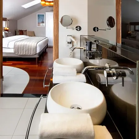 Ξενοδοχείο Leonardo Boutique Center 4*