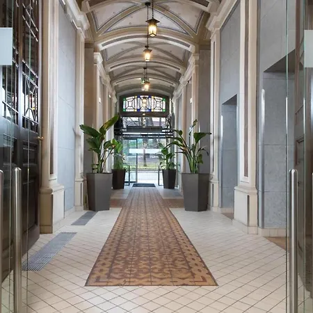 Ξενοδοχείο Leonardo Boutique Center 4*