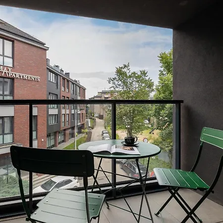 Deluxe Podskale 18 With Parking & Balcony In By Renters Prestige Apartament