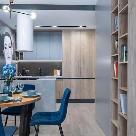 Apartament Of The Kings- Szafir