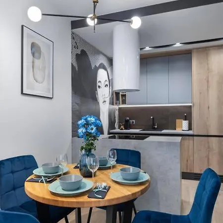Of The Kings- Szafir Appartement Cracovie