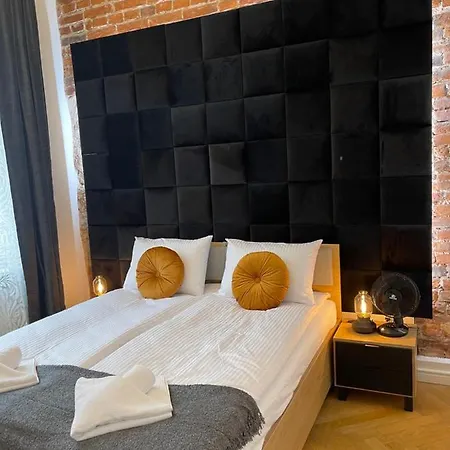 Apartment Golden Pearl - Main Square, 100 Sqm, 4 Krakow