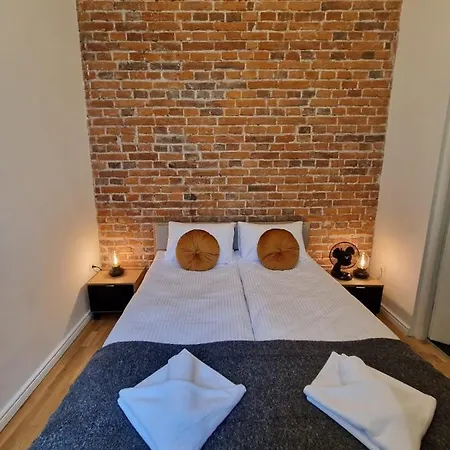 Apartment Golden Pearl - Main Square, 100 Sqm, 4 Krakow
