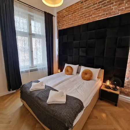 Golden Pearl - Main Square, 100 Sqm, 4