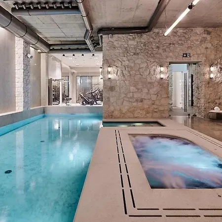 Hotel H15 Luxury Palace - Destigo 5*
