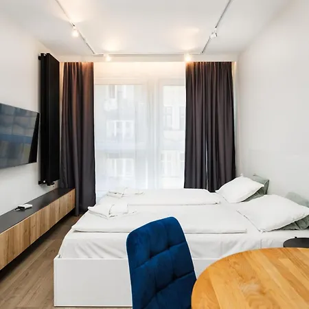 Apartment Of The Kings-szmaragd