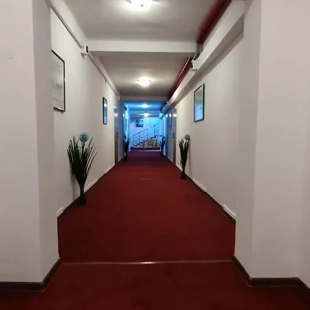 21 Pokoi Hostel *