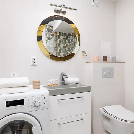 Mondrian Cracow - 2 Bedroom For Office By Renters Apartament *
