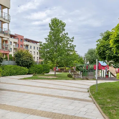 Apartament Mondrian Cracow - 2 Bedroom For Office By Renters *