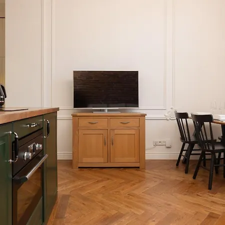 Apartment Strzelecka Old Town Cracow By Renters Prestige Krakow