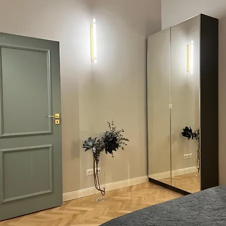 Apartment Luxury Leo Garden & Spa