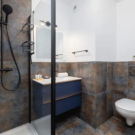Beautiful Klimeckiego With Balcony By Renters Apartment