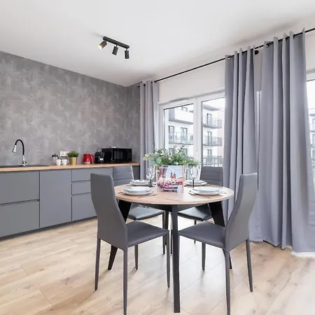Apartment Beautiful Klimeckiego With Balcony By Renters *