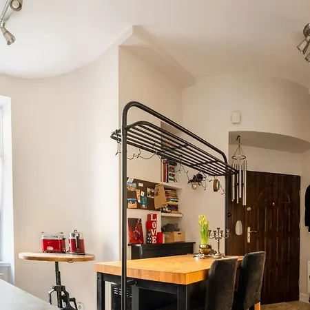 Stylish 2 Bed In Kazimierz, Near Wawel Castle Apartment