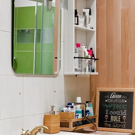 Stylish 2 Bed In Kazimierz, Near Wawel Castle Krakow