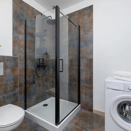 Apartment Modern Podgorze With Parking By Renters Krakow