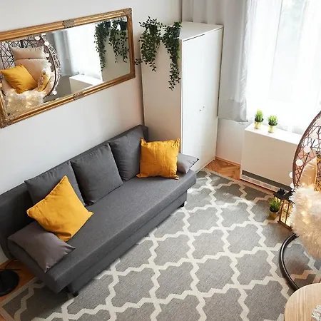 Apartment On Miodowa *