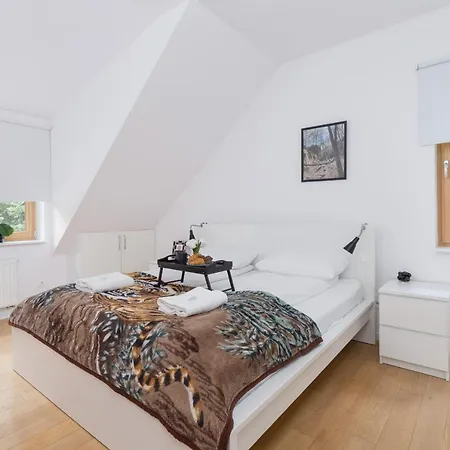 Holiday home Ojcowski Park Narodowy Dom Wakacyjny Korzkiew By Renters Krakow