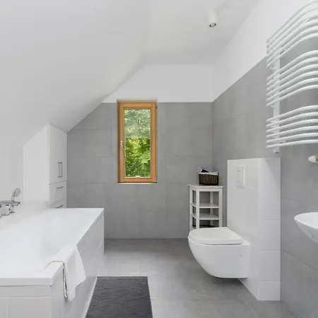 Holiday home Ojcowski Park Narodowy Dom Wakacyjny Korzkiew By Renters