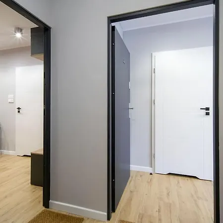 High Standard Garden Oasis Apartment