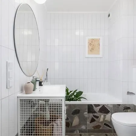With Balcony, Private Parking - Bagry - Goszczynskiego 1 Apartament