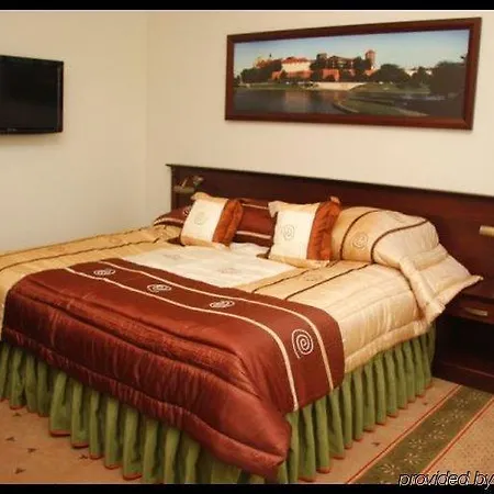 Dworek Magnat 3*