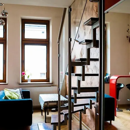 Apartment In The Center -easy Access From The Airport