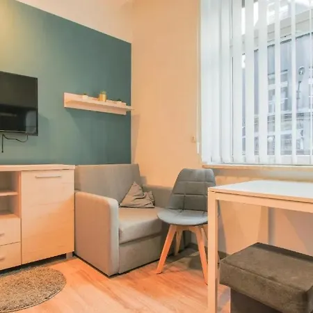 Cozy Place In Apartment *