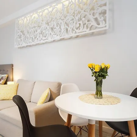 Apartment Old Town Comfort By Rentujemy