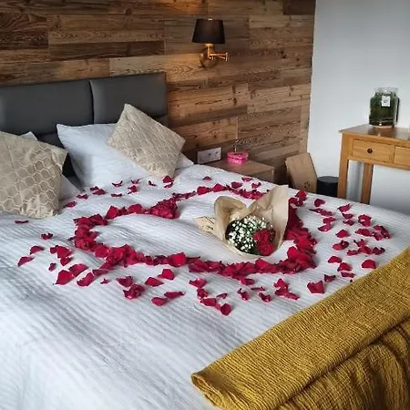 Emerald Spa Bed & Breakfast *