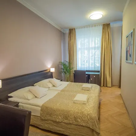 Dom Profesorski Im. Stanislawa Pigonia Hotel