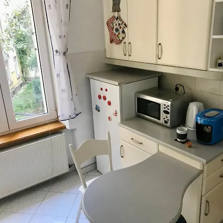 Apartment Sunny Apartment. 5 Minutes Walk From Main Sqare. *