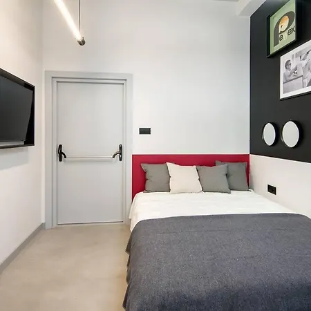 Apartment Postindustrial Apt In The Center